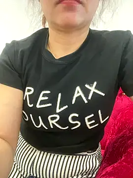 Snapshot of Cesywet chatting on October 6, 6:11 am Cesywet online show from October 6, 6:11 am