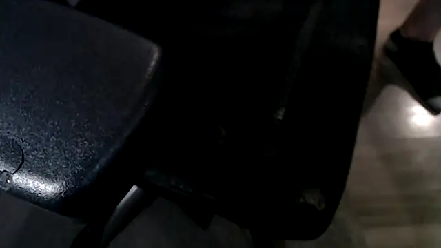 Snapshot of cbtbetaloser chatting on March 4, 5:21 am cbtbetaloser online show from March 4, 5:21 am