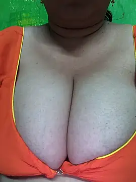 Snapshot of Rinki_Guptaa chatting on February 23, 5:39 pm Rinki Guptaa online show from February 23, 5:39 pm