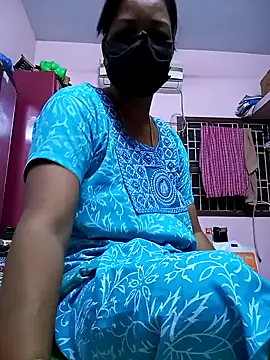 Snapshot of Tamil_sreelekha chatting on January 12, 11:47 pm Tamil sreelekha online show from January 12, 11:47 pm