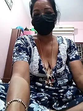 Snapshot of Tamil_sreelekha chatting on January 26, 10:35 pm Tamil sreelekha online show from January 26, 10:35 pm