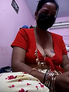 Snapshot of Tamil_sreelekha chatting on February 5, 2:19 am Tamil sreelekha online show from February 5, 2:19 am