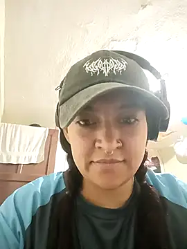 Snapshot of CORALINE_GREYM chatting on October 25, 4:57 pm CORALINE GREYM online show from October 25, 4:57 pm