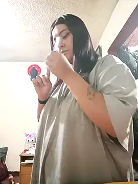 Snapshot of CORALINE_GREYM chatting on November 3, 5:42 am CORALINE GREYM online show from November 3, 5:42 am