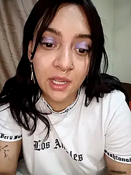 Snapshot of CORALINE_GREYM chatting on November 26, 4:13 am CORALINE GREYM online show from November 26, 4:13 am