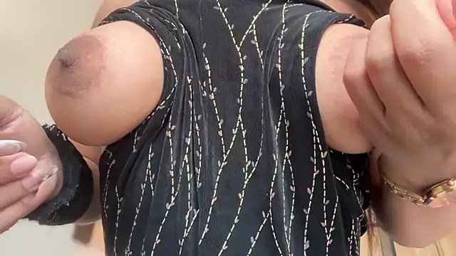 Hotty-Sana online show from April 12, 6:07 am