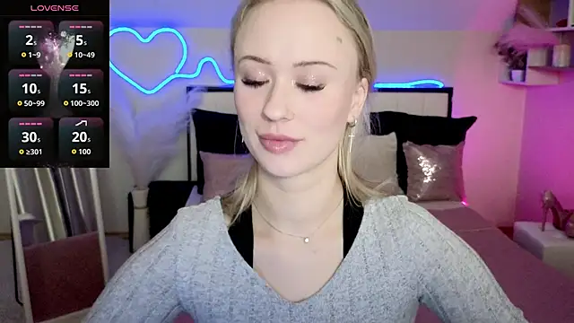 SashaBrooks online show from February 8, 4:10 pm