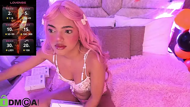 Snapshot of Cristal__adams chatting on October 31, 12:28 pm Cristal adams online show from October 31, 12:28 pm