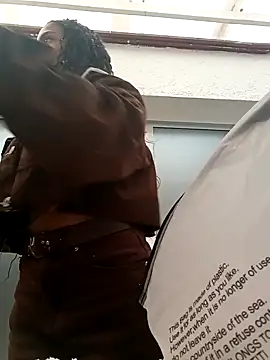 NINA 18 YEARS online show from February 3, 7:52 pm