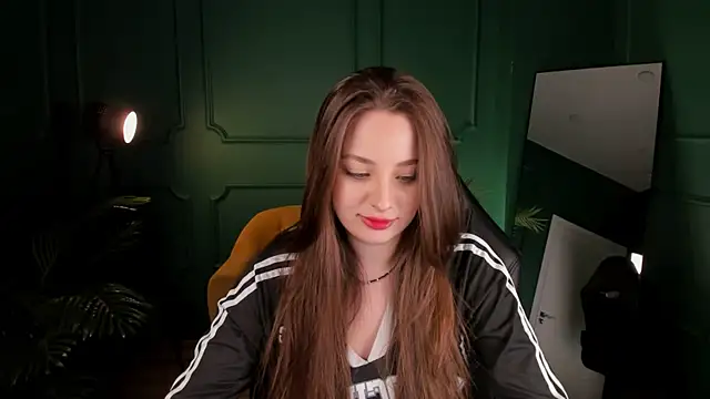 Snapshot of MoonLissa chatting on January 17, 4:36 pm MoonLissa online show from January 17, 4:36 pm