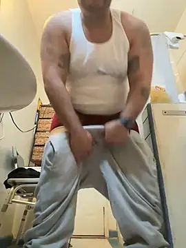 Snapshot of fatboyjayohh126 chatting on January 17, 2:50 am fatboyjayohh126 online show from January 17, 2:50 am