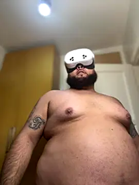 Snapshot of fatboyjayohh126 chatting on November 27, 5:42 am fatboyjayohh126 online show from November 27, 5:42 am