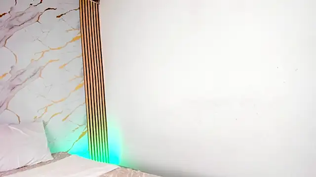 coralcarter1 online show from November 11, 3:45 pm