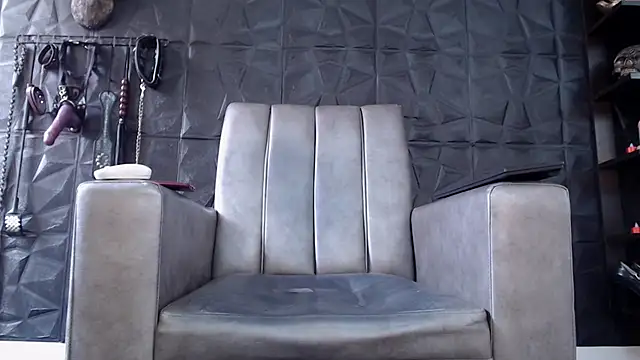 Agata Darkness online show from October 18, 5:35 pm