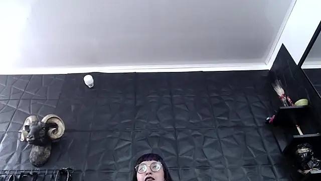 Agata Darkness online show from March 25, 8:04 pm