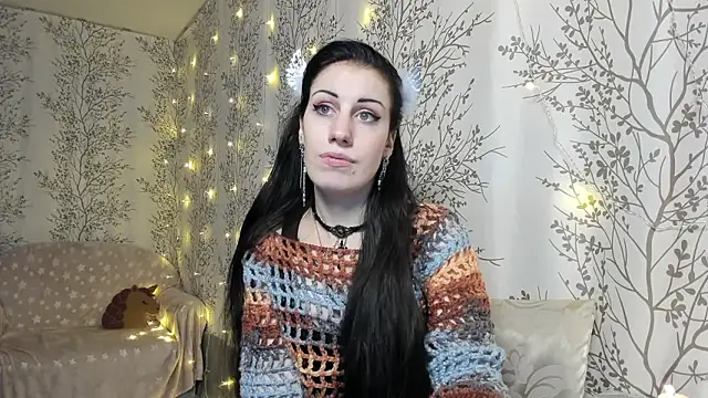 Snapshot of Mary0Lou chatting on December 4, 3:21 pm Mary0Lou online show from December 4, 3:21 pm