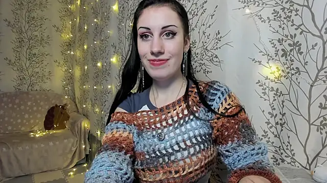 Snapshot of Mary0Lou chatting on December 5, 10:55 am Mary0Lou online show from December 5, 10:55 am