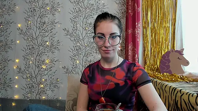 Snapshot of Mary0Lou chatting on January 26, 8:25 am Mary0Lou online show from January 26, 8:25 am