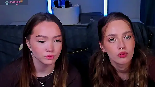 Evia r0se online show from April 17, 10:18 am