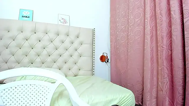 Kim Eli online show from January 6, 10:47 pm