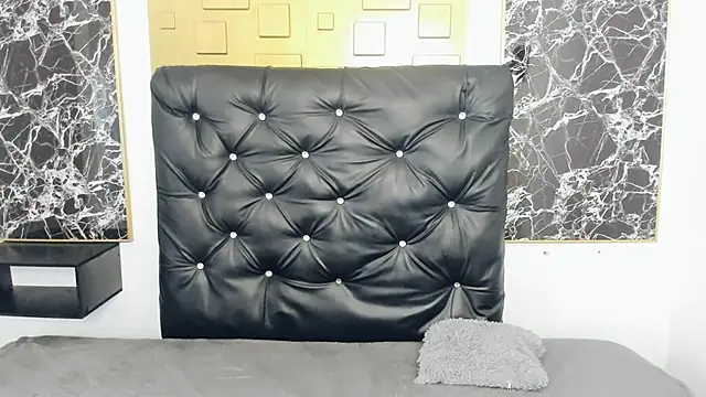 Snapshot of scarlett_w0lf chatting on January 15, 9:41 pm scarlett w0lf online show from January 15, 9:41 pm