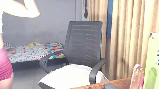 SusanLeroy online show from November 19, 9:31 am