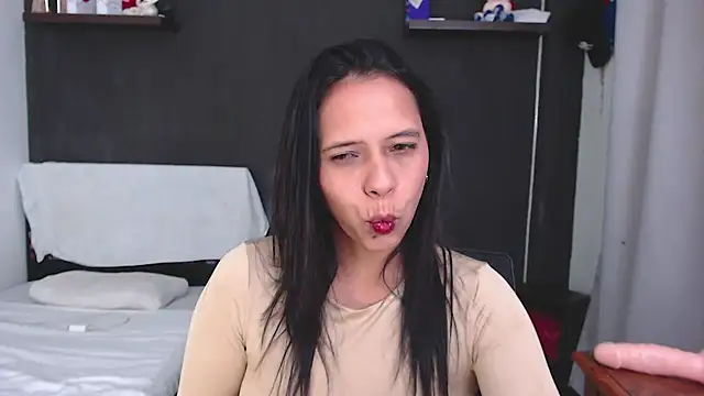 Snapshot of SusanLeroy chatting on May 2, 9:47 am SusanLeroy online show from May 2, 9:47 am