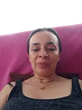 Samantha Sullivan  online show from July 17, 12:23 pm