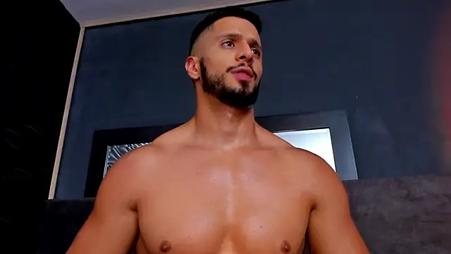 Cutetitslatin online show from March 22, 3:09 pm