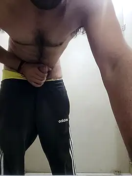 Snapshot of 77fuckerboy_ chatting on January 16, 8:33 am 77fuckerboy online show from January 16, 8:33 am