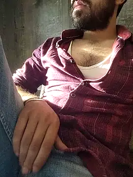 Snapshot of 77fuckerboy_ chatting on March 12, 2:20 am 77fuckerboy online show from March 12, 2:20 am