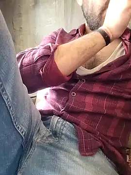 Snapshot of 77fuckerboy_ chatting on March 13, 2:38 am 77fuckerboy online show from March 13, 2:38 am