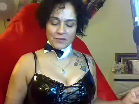 lachulalarubie online show from December 24, 1:49 am