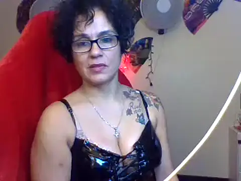 lachulalarubie online show from December 24, 5:27 am