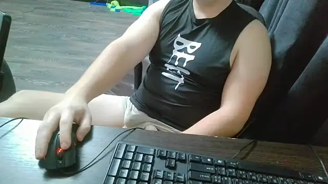 Snapshot of gamblingbum chatting on February 3, 8:03 pm gamblingbum online show from February 3, 8:03 pm