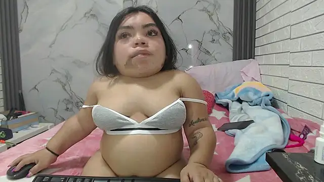 Michelle Brooks online show from March 10, 4:03 pm