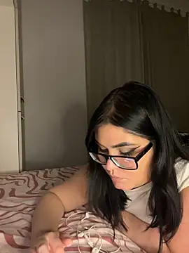 alexaandreea99 online show from December 9, 1:07 am