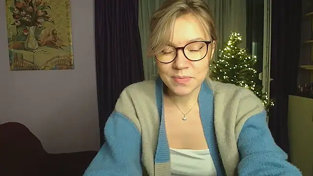 TaylorBre online show from December 24, 6:17 pm