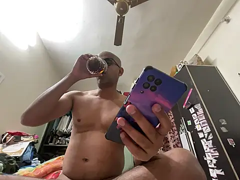 Snapshot of SammyChocolateIndian chatting on February 1, 5:58 pm SammyChocolateIndian online show from February 1, 5:58 pm