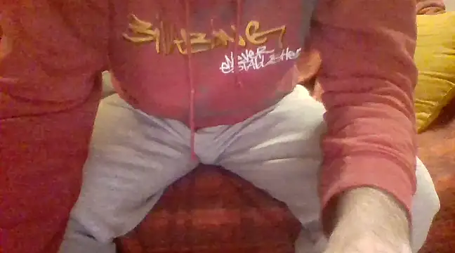 Snapshot of Ariete80s chatting on March 2, 1:47 am Ariete80s online show from March 2, 1:47 am