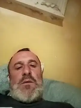 Nene712 online show from April 3, 10:30 pm