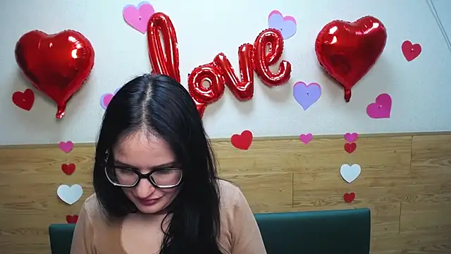 TayaBoret online show from January 24, 9:15 pm