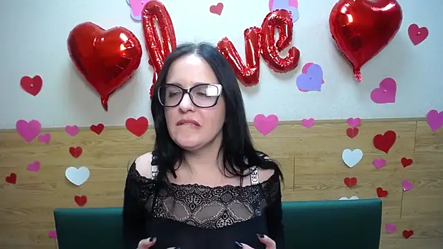 TayaBoret online show from February 18, 12:15 am