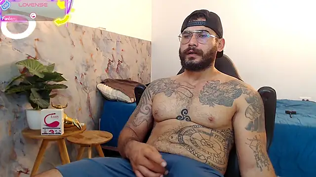 Snapshot of hanz_col chatting on September 22, 12:07 pm hanz col online show from September 22, 12:07 pm