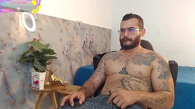 Snapshot of hanz_col chatting on September 24, 11:13 am hanz col online show from September 24, 11:13 am