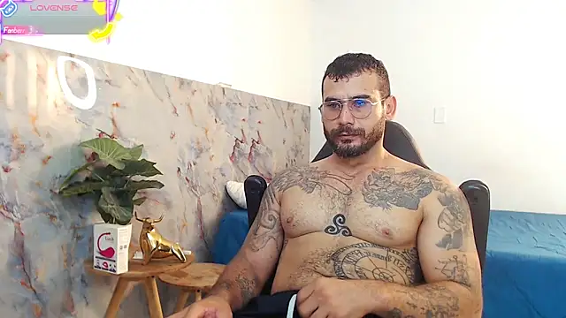 Snapshot of hanz_col chatting on September 25, 11:47 am hanz col online show from September 25, 11:47 am