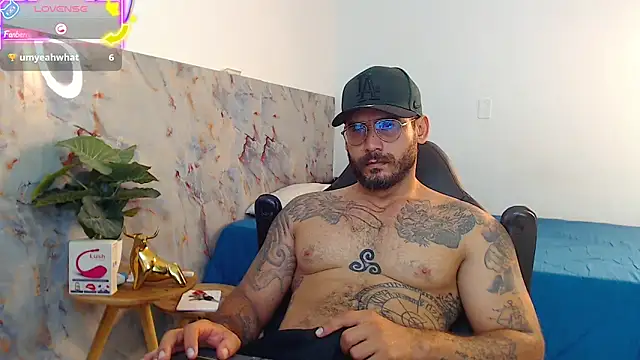 Snapshot of hanz_col chatting on September 26, 11:14 am hanz col online show from September 26, 11:14 am