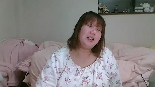 Snapshot of SAKU-RA-chan chatting on February 23, 3:18 pm SAKU-RA-chan online show from February 23, 3:18 pm