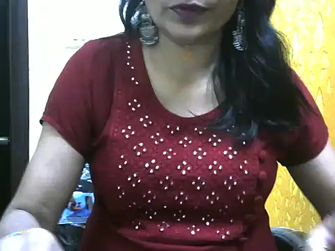Snapshot of l_l_ish chatting on October 19, 4:46 am l l ish online show from October 19, 4:46 am