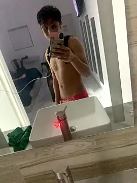 Snapshot of Pedritovergon20cm chatting on November 20, 8:03 am Pedritovergon20cm online show from November 20, 8:03 am